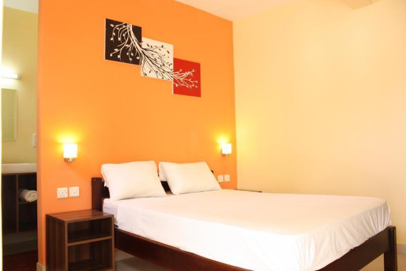 Le Cactus Guesthouse Terre Rouge  Exterior photo